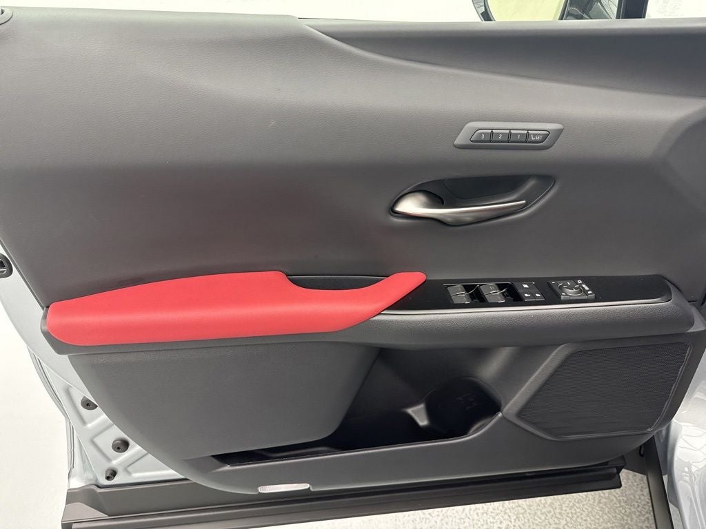 2024 Lexus UX 250h F SPORT Handling