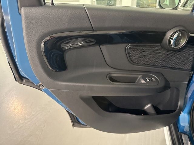 2024 MINI Cooper S Countryman Iconic