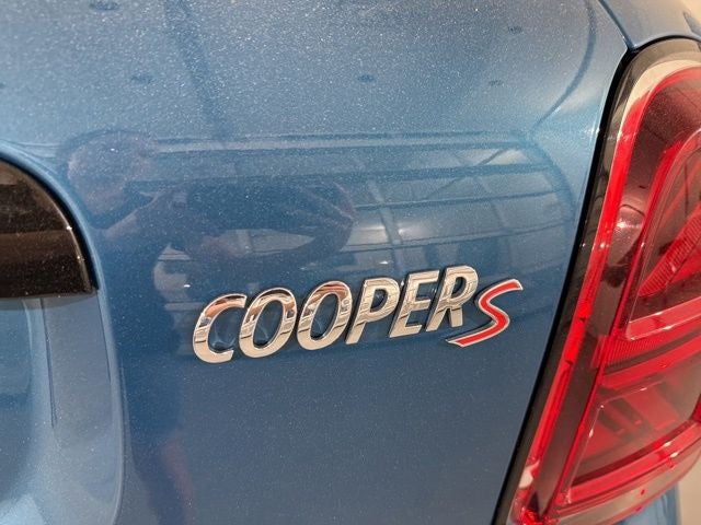2024 MINI Cooper S Countryman Iconic