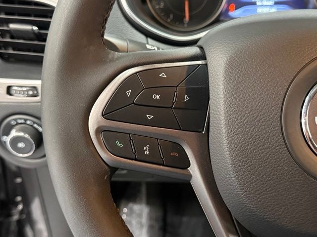 2022 Jeep Cherokee Latitude Lux