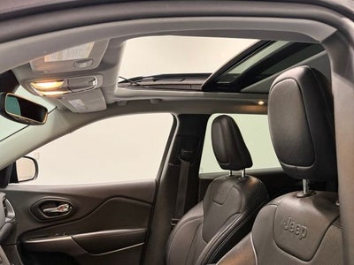 2022 Jeep Cherokee Latitude Lux