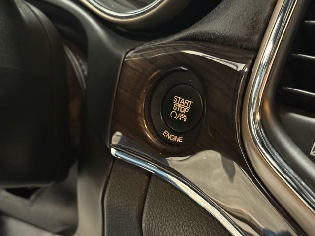 2016 Jeep Grand Cherokee Overland