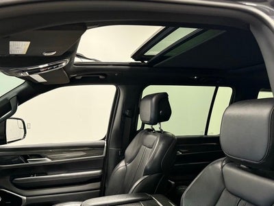2022 Jeep Wagoneer Series III