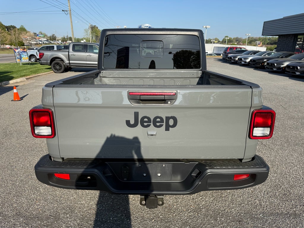 2021 Jeep Gladiator Willys