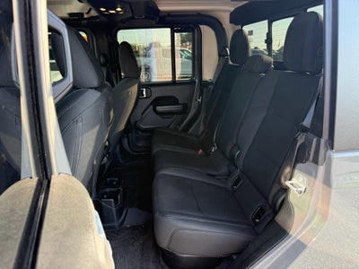 2021 Jeep Gladiator Willys