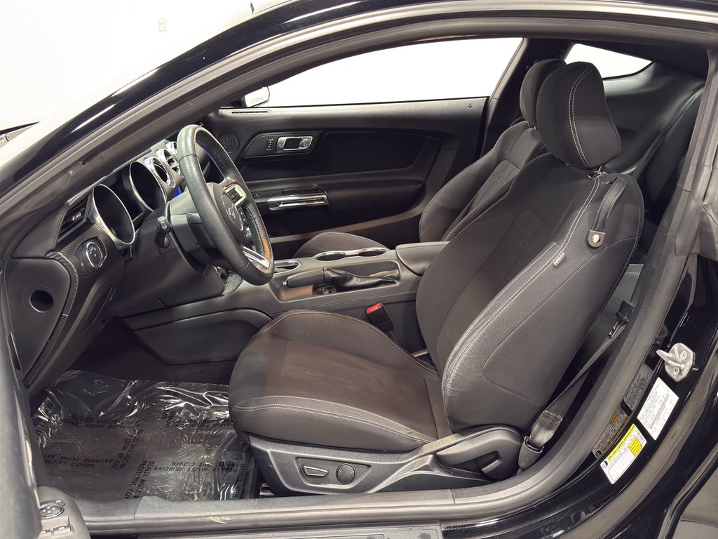 2022 Ford Mustang EcoBoost