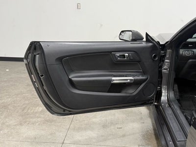 2015 Ford Mustang V6