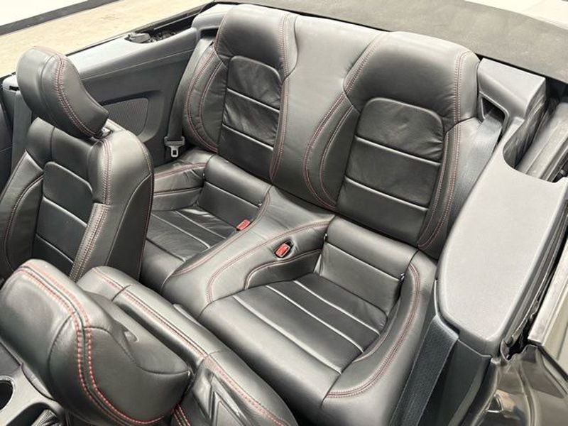 2015 Ford Mustang V6