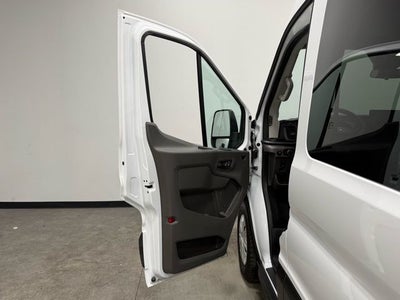 2024 Ford Transit Wagon XLT