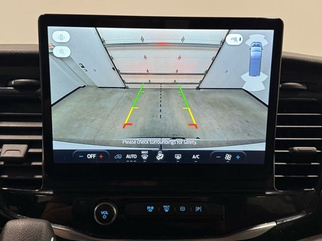 2024 Ford Transit Wagon XLT