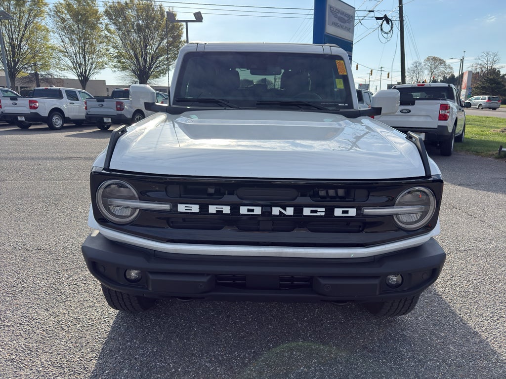 2024 Ford Bronco Outer Banks