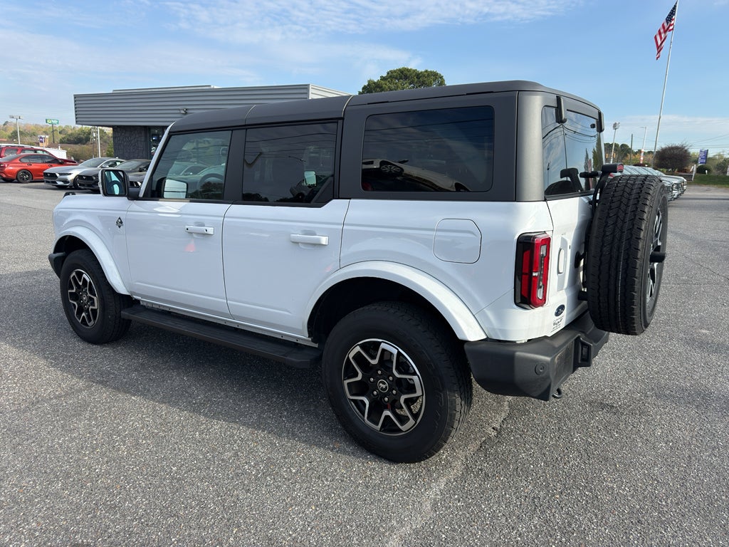 2024 Ford Bronco Outer Banks