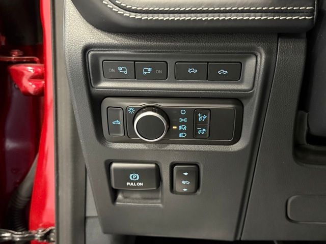 2022 Ford F-150 Lightning Platinum