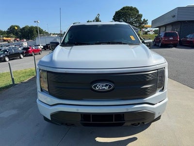 2025 Ford F-150 Lightning Flash
