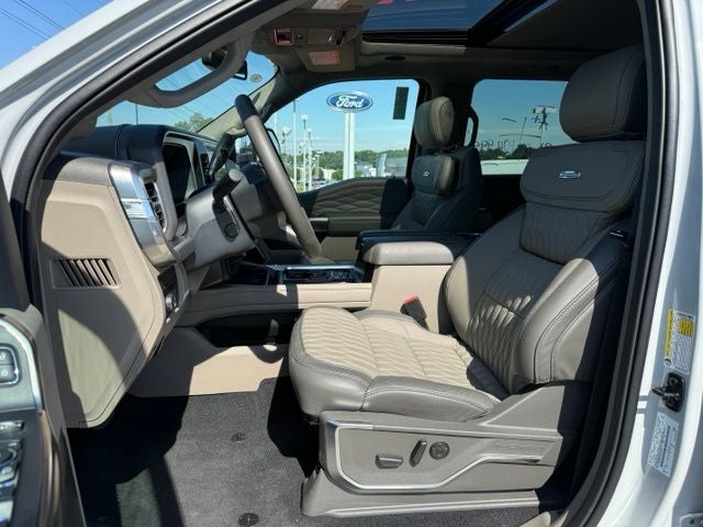 2026 Ford F-450SD Platinum Plus DRW