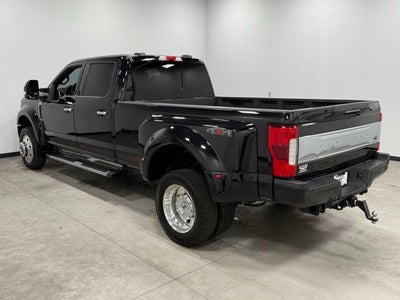 2022 Ford F-450SD Platinum DRW