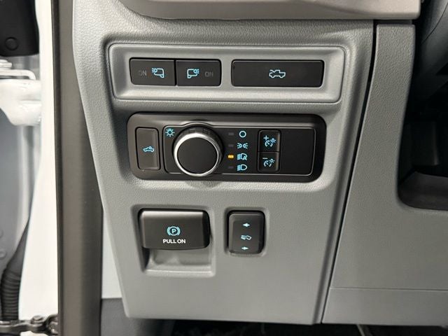 2023 Ford F-150 Lightning XLT