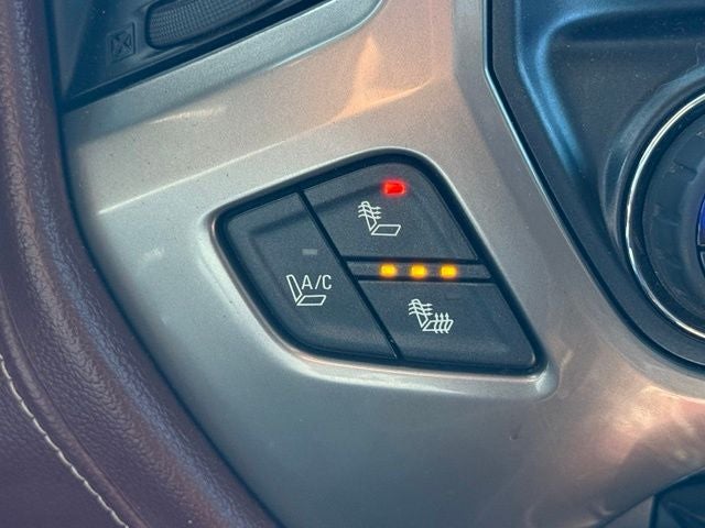 2015 Chevrolet Silverado 3500HD High Country