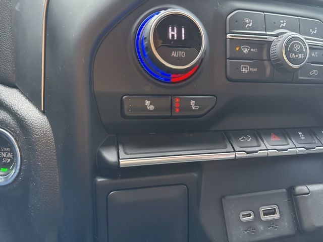 2022 Chevrolet Silverado RST