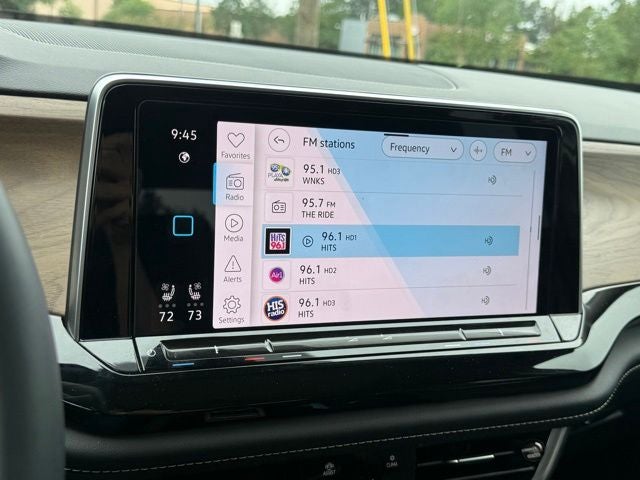 2024 Volkswagen Atlas 2.0T SE w/Technology