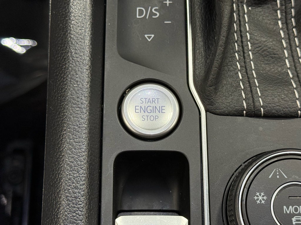 2023 Volkswagen Atlas Cross Sport 2.0T SE