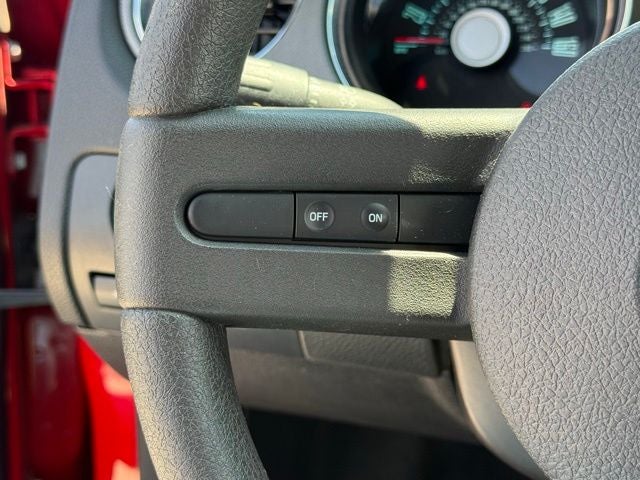 2012 Ford Mustang V6