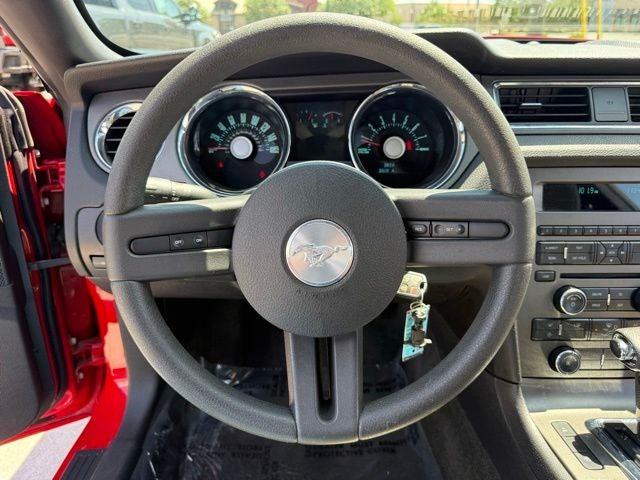 2012 Ford Mustang V6