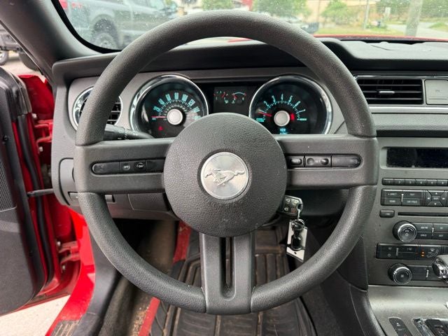 2012 Ford Mustang V6