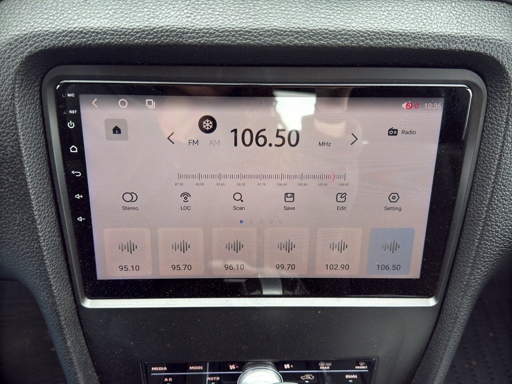 2013 Ford Mustang V6