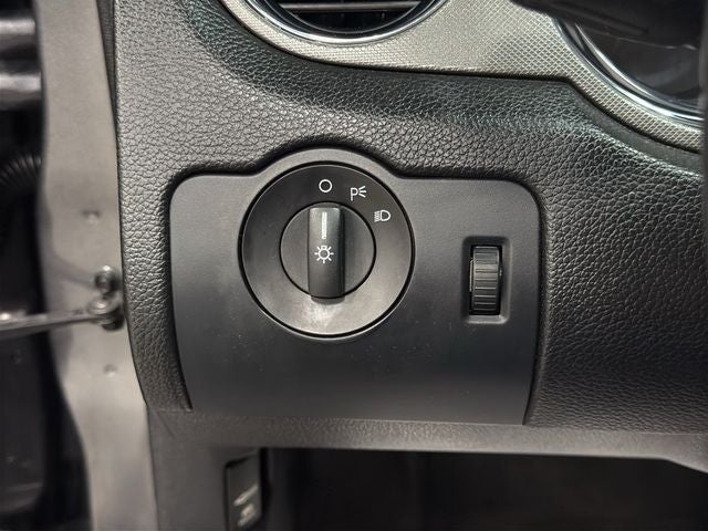 2013 Ford Mustang V6