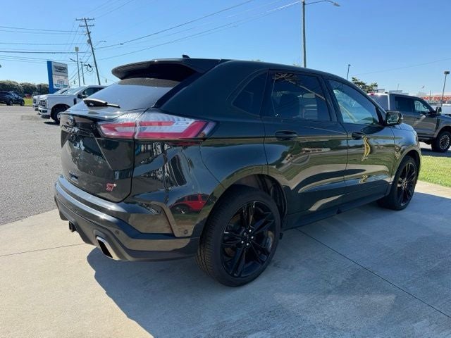 2024 Ford Edge ST