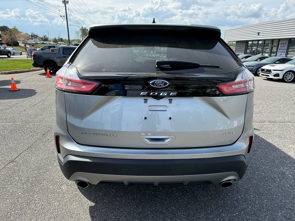 2022 Ford Edge Titanium