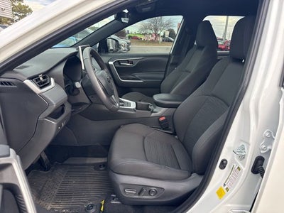 2025 Toyota RAV4 Hybrid SE