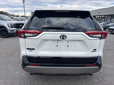 2025 Toyota RAV4 Hybrid SE