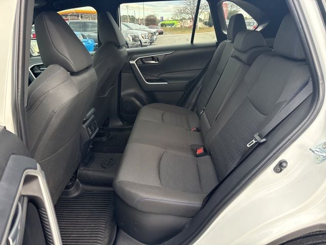 2025 Toyota RAV4 Hybrid SE