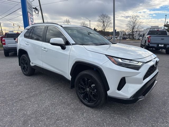 2025 Toyota RAV4 Hybrid SE