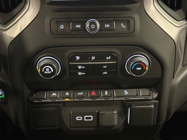 2022 Chevrolet Silverado Custom Trail Boss