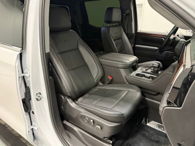 2025 GMC Sierra Denali