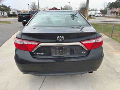 2017 Toyota Camry SE