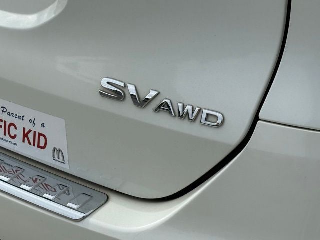 2016 Nissan Rogue SV