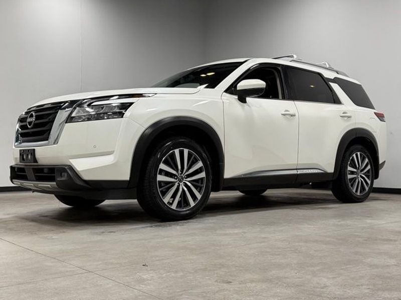 2022 Nissan Pathfinder Platinum