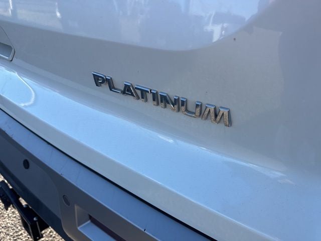2022 Nissan Pathfinder Platinum