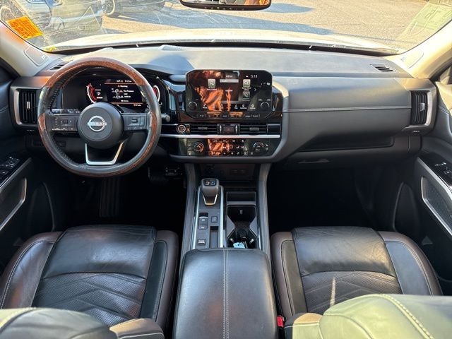 2022 Nissan Pathfinder Platinum