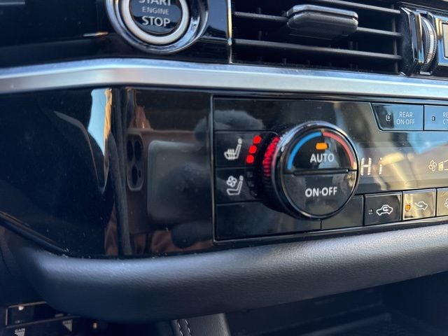 2022 Nissan Pathfinder Platinum