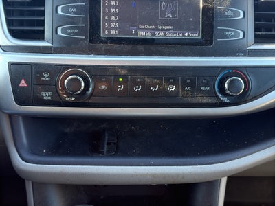 2017 Toyota Highlander LE