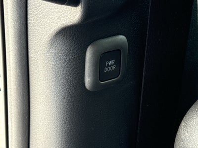 2025 Toyota Sienna Platinum