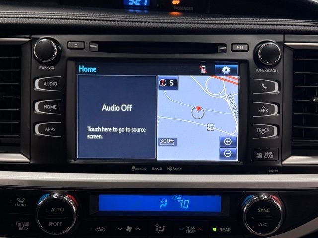 2017 Toyota Highlander SE