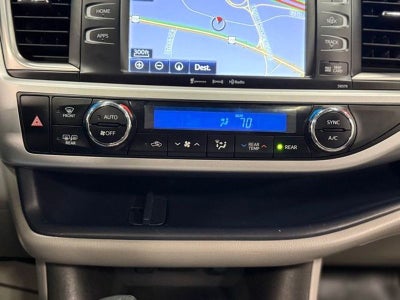 2017 Toyota Highlander SE