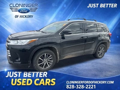2017 Toyota Highlander SE