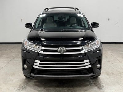 2017 Toyota Highlander SE